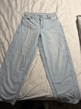 American Eagle Outfitters Light Wash Boyfriend Jeans